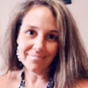 Meet your Posher, Carolyn